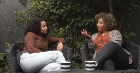 12 Subtle Signs Someone’s More Cold-Hearted Than They Let On