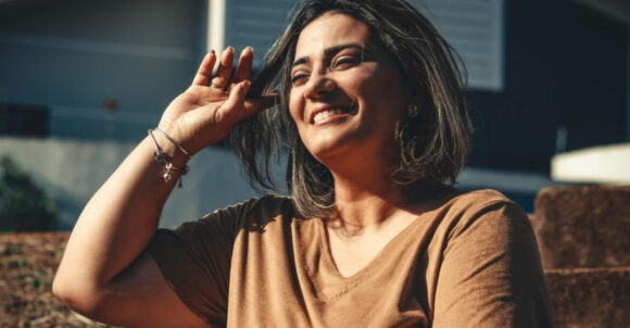 12 Considerate Ways to Compliment Someone’s Natural Beauty