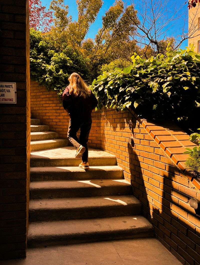 A Strong Preference for Independence