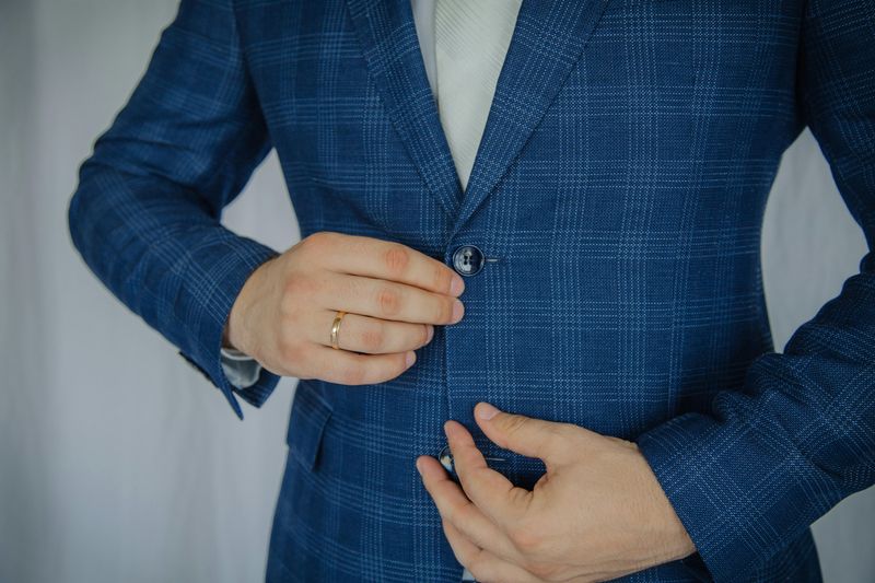 Buttoning a Suit Jacket Incorrectly