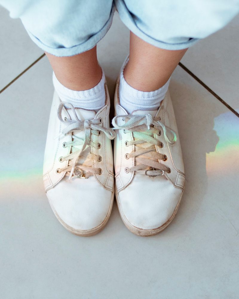 Dirty Sneakers with Otherwise Polished Outfits
