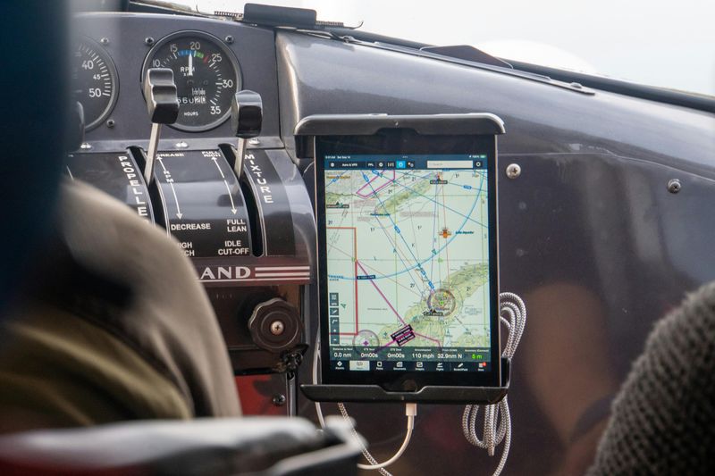 Download Entertainment and Maps Offline