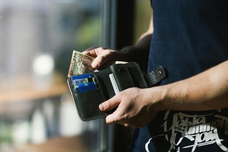 Using Cash or Checks Instead of Digital Payments