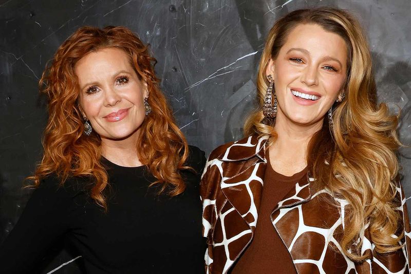 Robyn Lively and Blake Lively