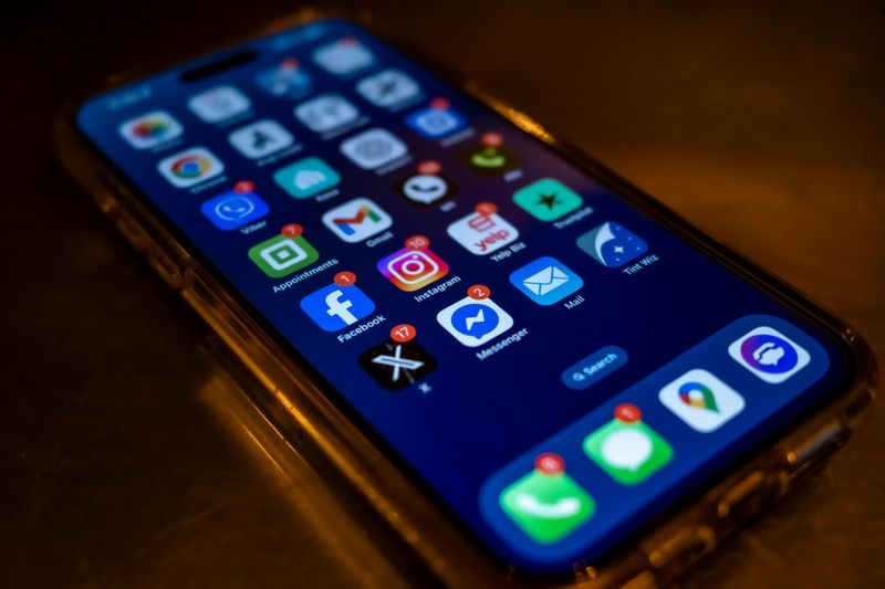 Set Up Flight Alerts for Real-Time Updates