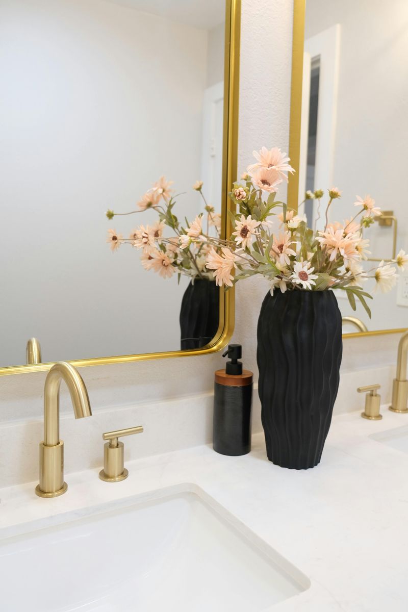 Soft Metallic Accents