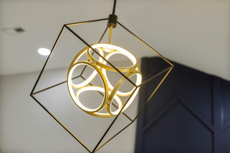 Statement Light Fixtures
