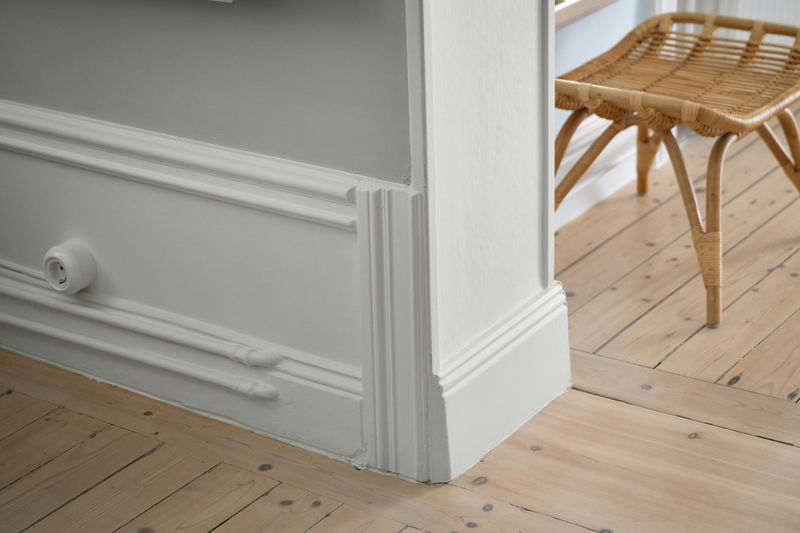 Streamlined Baseboards and Trim
