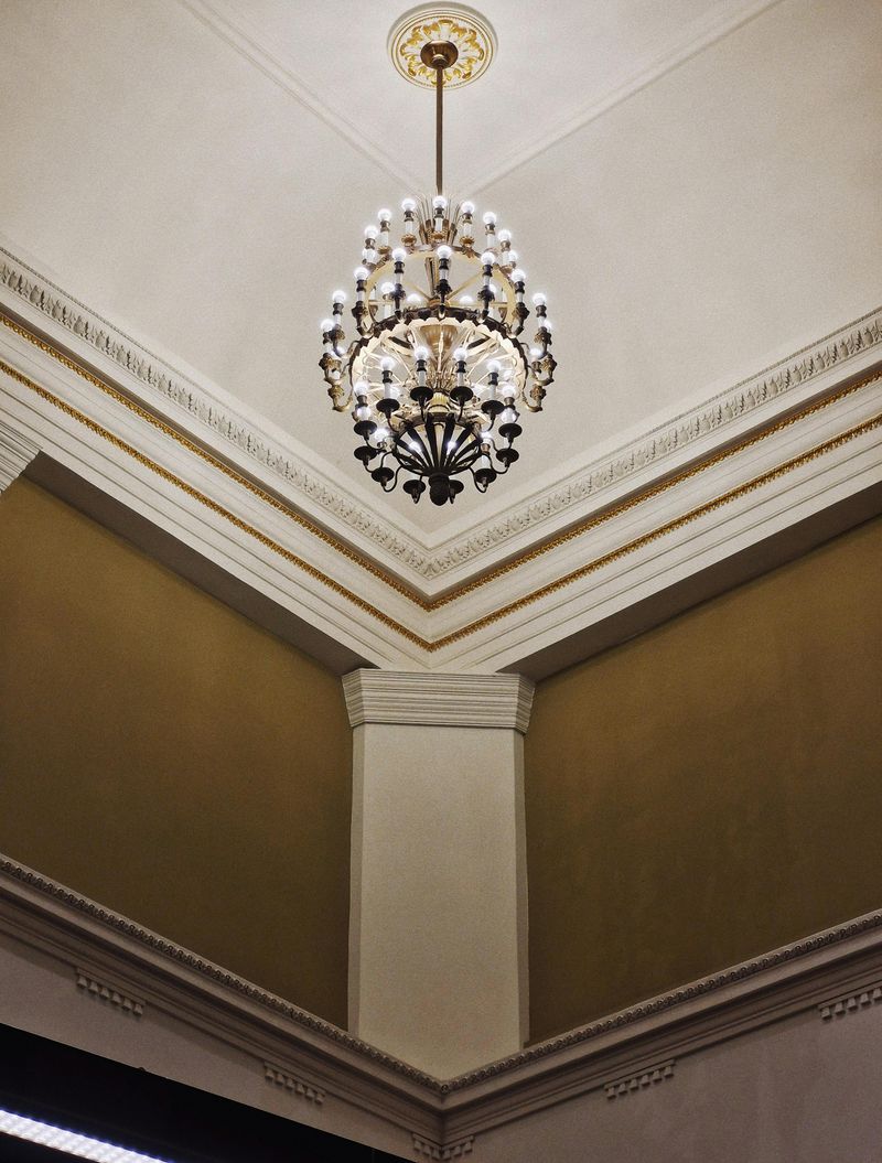 There's Only One Light Source (Usually Overhead)