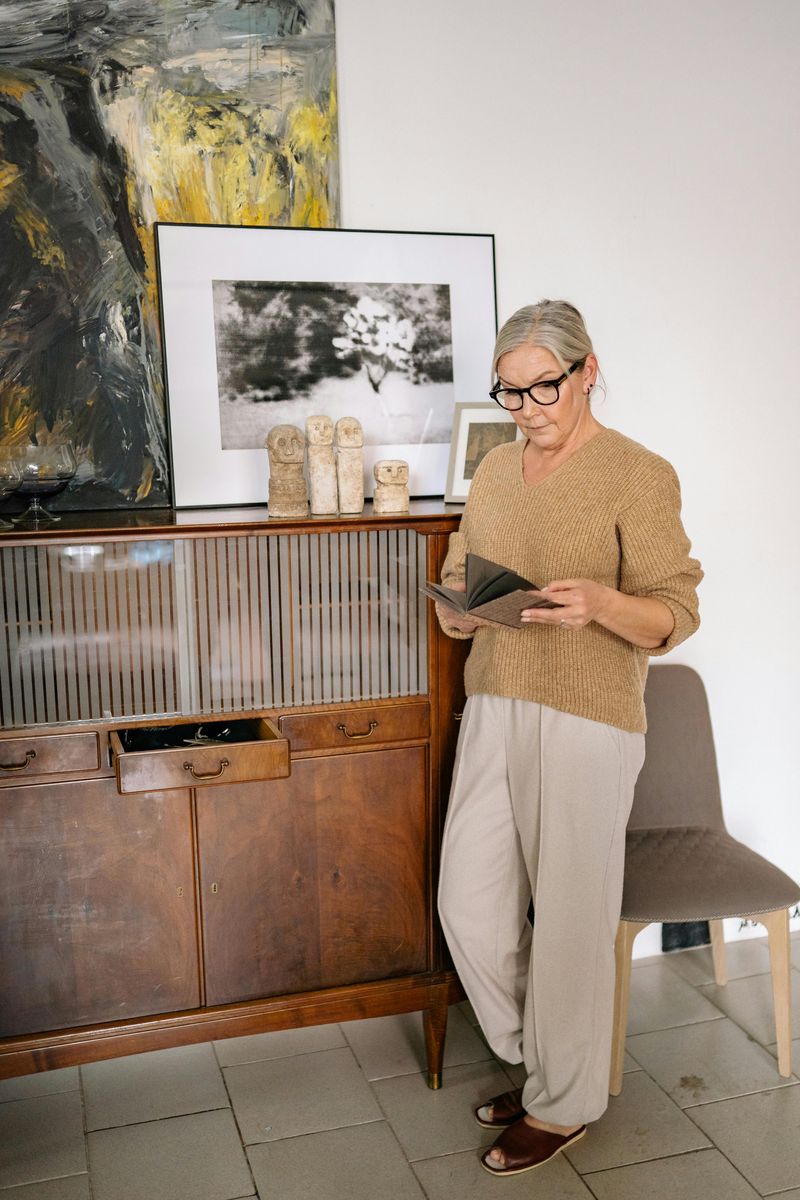 Lean on a Neutral Color Palette