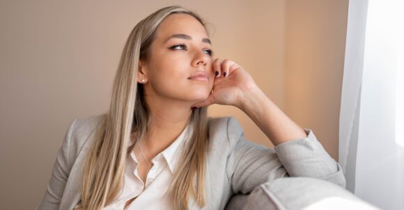 If You Notice These 11 Signs, Someone Is Thinking About You