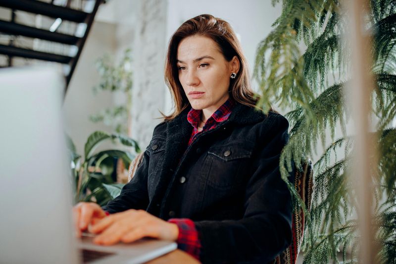 Calm Under Low-Stimulation Conditions