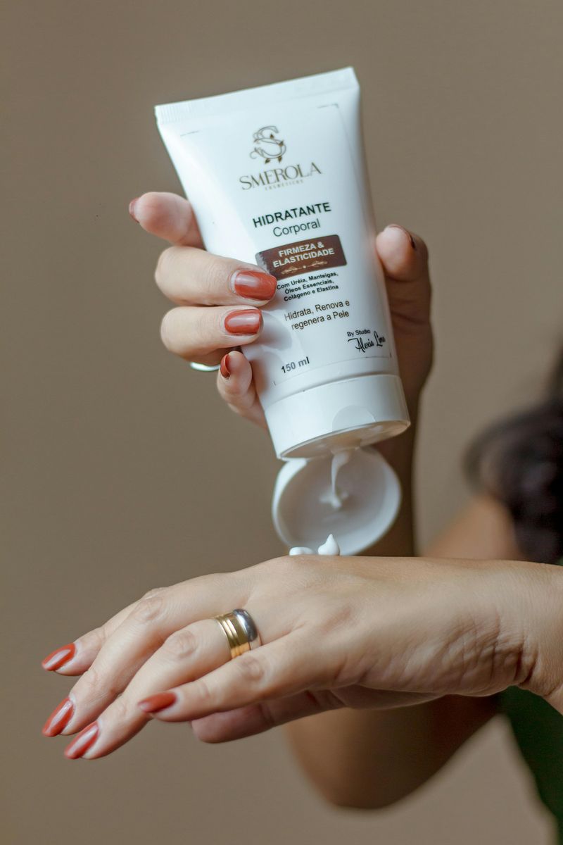 Neglecting Moisturizer and Hydration