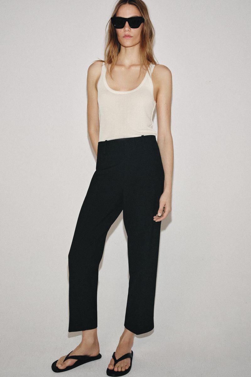 Zara Straight Cropped Capri-Style Jeans (~$39)