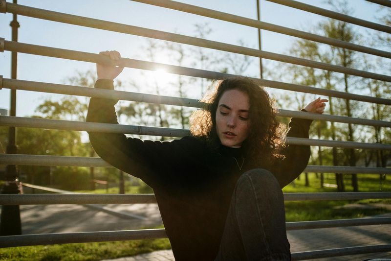 Pull Back Your Emotional Availability