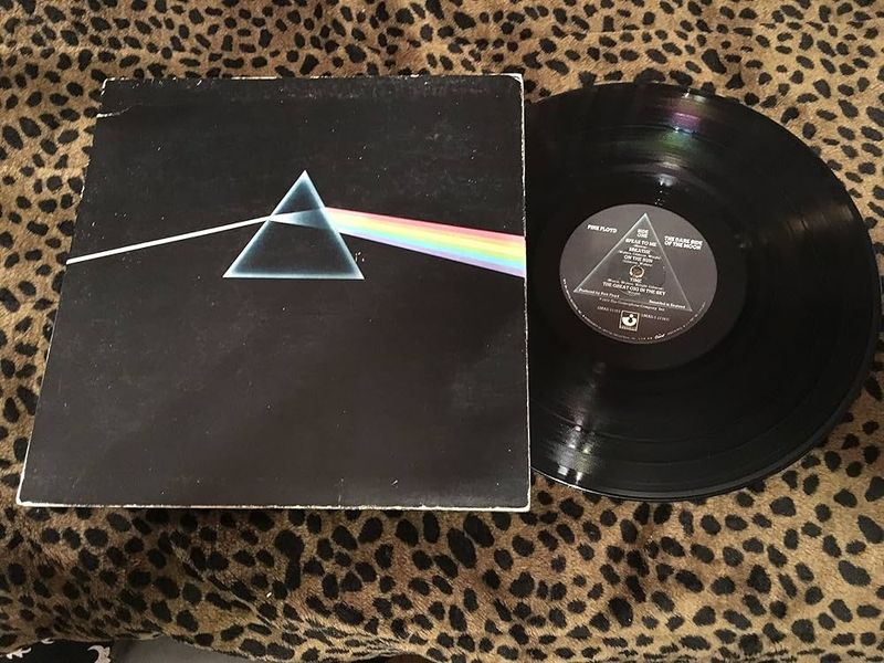 Pink Floyd — The Dark Side of the Moon (1973)