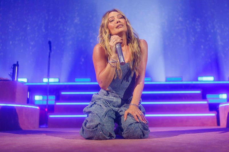 Y2K Nostalgia Has Brought Lizzie Back Into the Spotlight