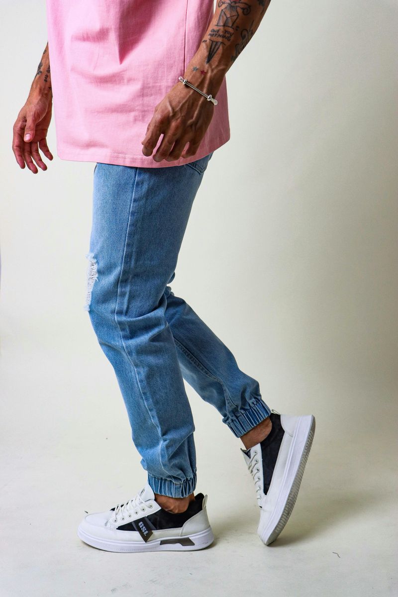 Wearing Clothes That Don't Fit Properly