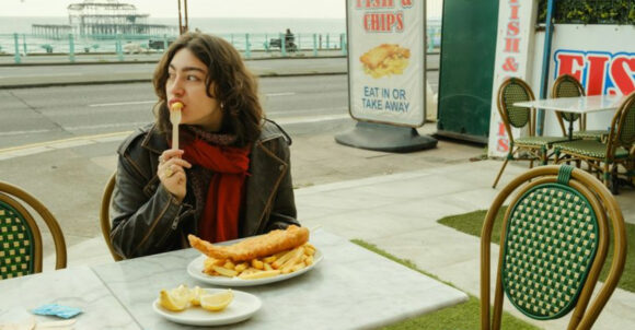 People who can comfortably do these 10 things alone have mastered real self-sufficiency