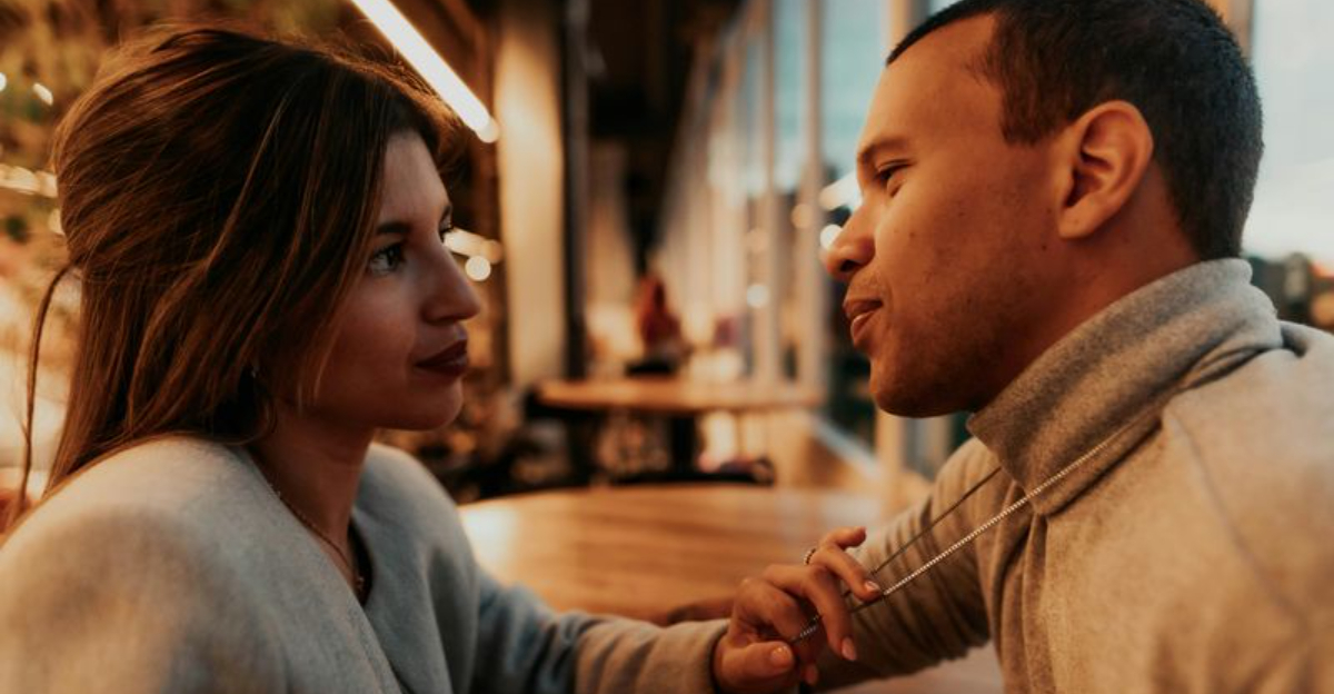 Women Say These 7 First-Date Habits Make All the Difference