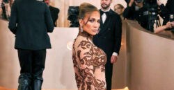 10 Old-School Hairstyles Everyone Is Bringing Back