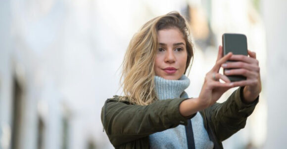 12 Awkward Habits That Reveal Someone Is Trying Too Hard to Seem Younger