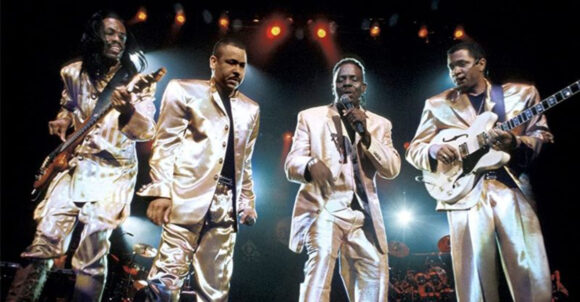 14 Iconic Disco Tracks That Defined the Sound of 1970s Dance Floors