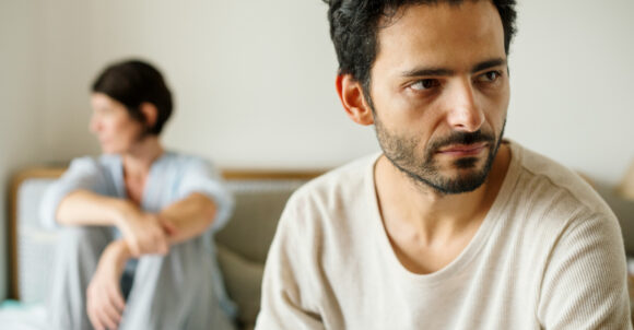 7 Brutal Signs He’s No Longer Interested in You