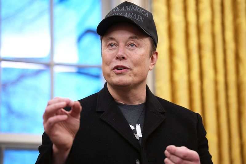 Elon Musk – The Transplant Timeline Everyone Noticed