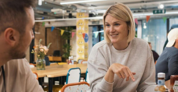 Can You Really Tell When Someone’s Lying? These 8 Signs Might Help