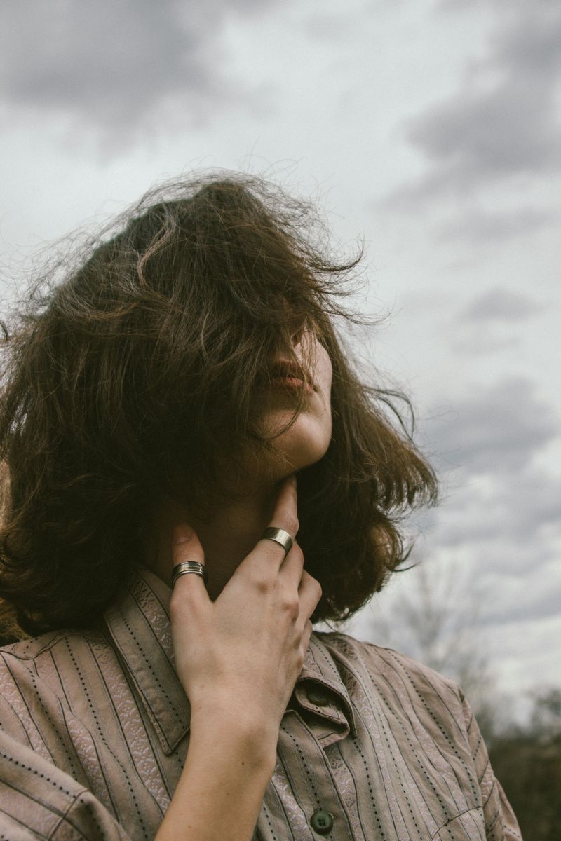 Embrace Imperfect Hair — Bedhead Is the Goal