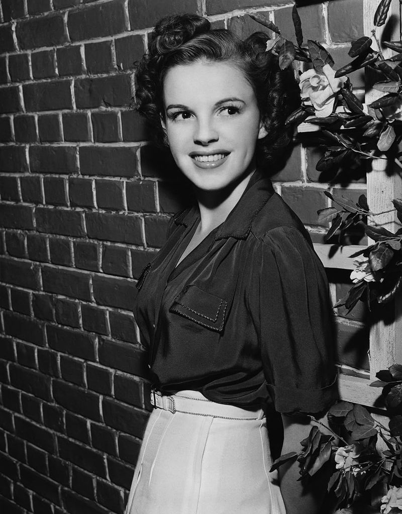 Judy Garland – Somewhere Over the Rainbow, Broke
