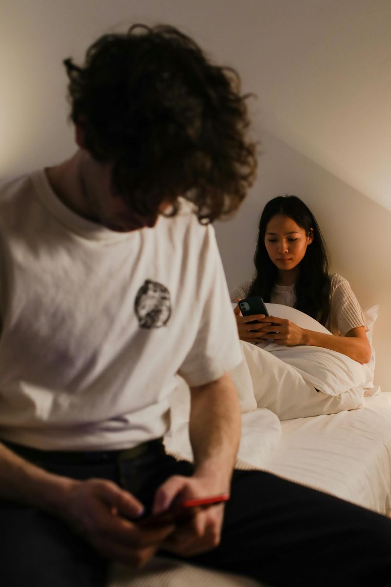 Non-Transparent Contact With an Ex