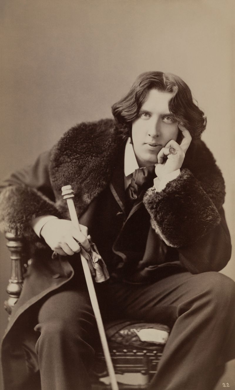Oscar Wilde – From Wit and Wealth to Exile and Ruin
