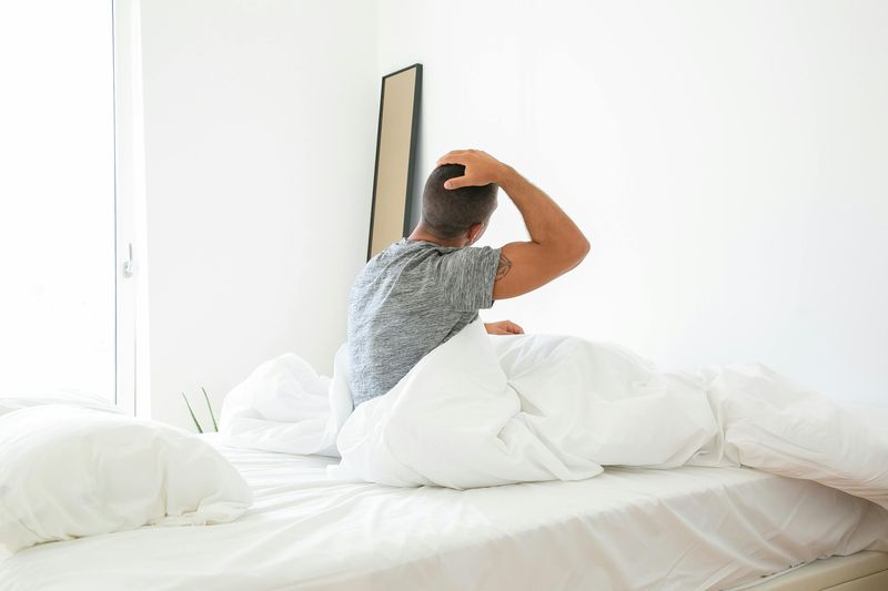 Sleep 6 to 8 Hours and Wake Up Rested