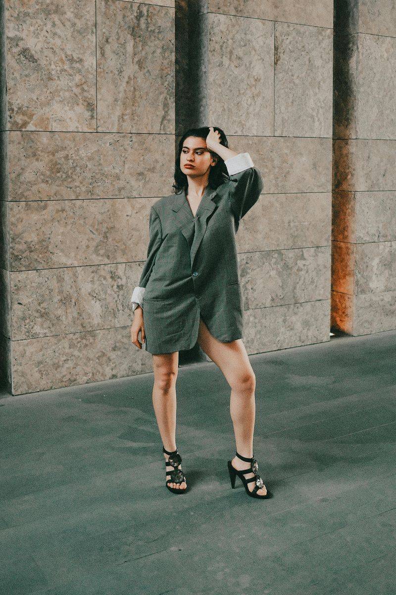 Tailored vs. Oversized Silhouettes