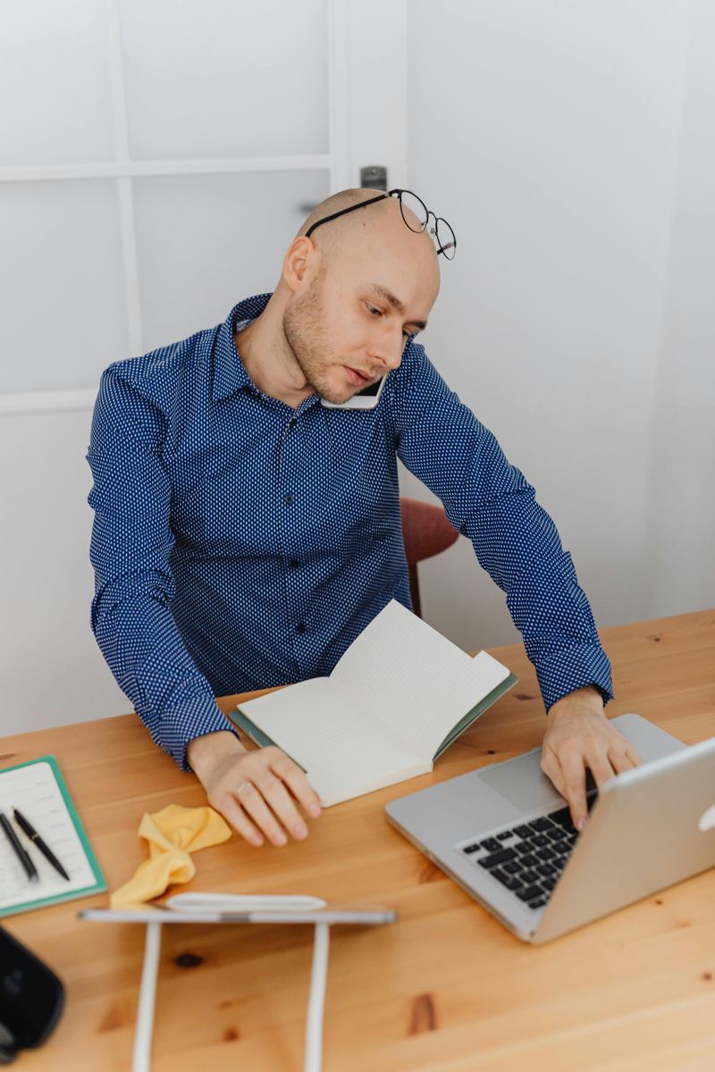 They Avoid Multitasking