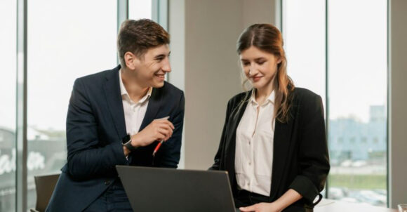 10 Surprising Behaviors Women Say Count as Cheating