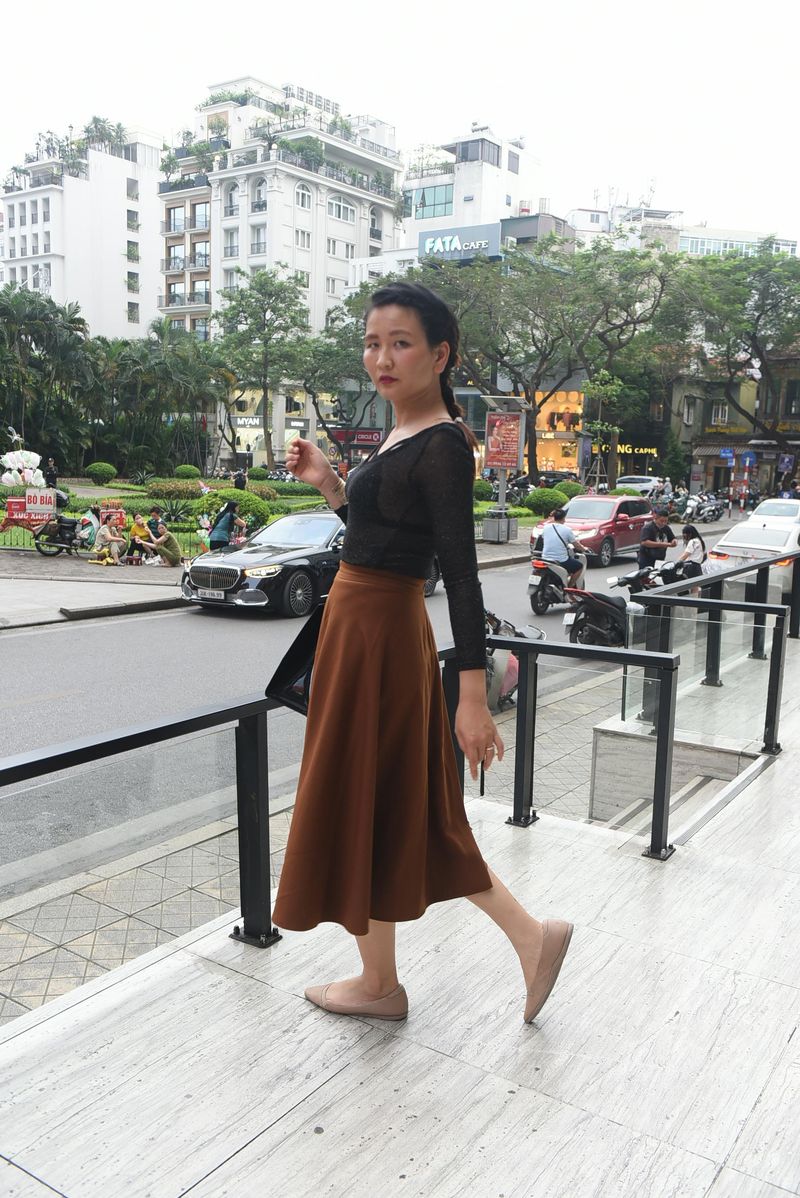 A Wear-Everywhere Midi Skirt
