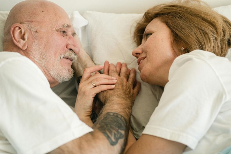 Be emotionally mature, not emotionally unavailable