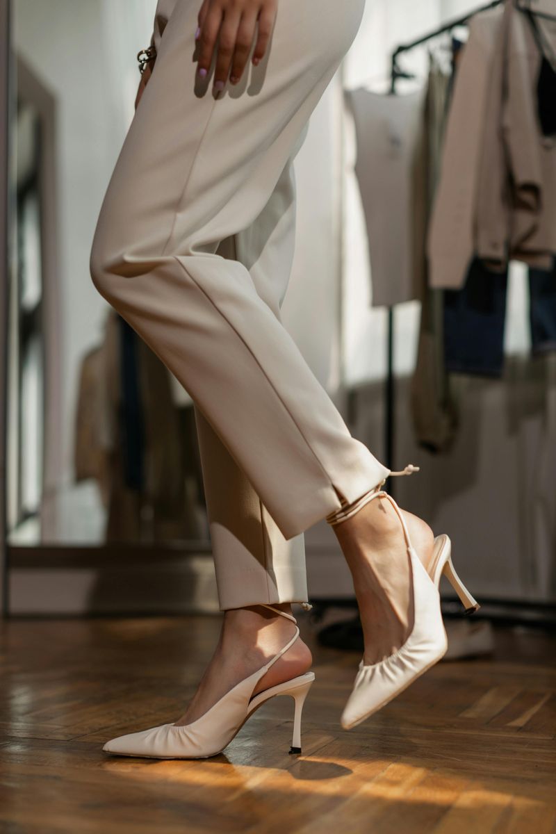 Match Shoes to Pants