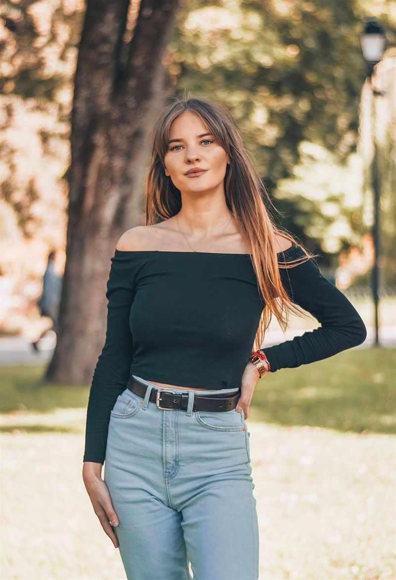 Off-Shoulder Tops