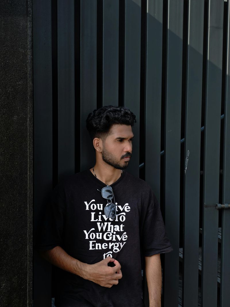 Oversized Graphic Tees With Cringey Slogans