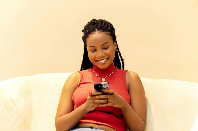She Responds Quickly or Thoughtfully to Messages