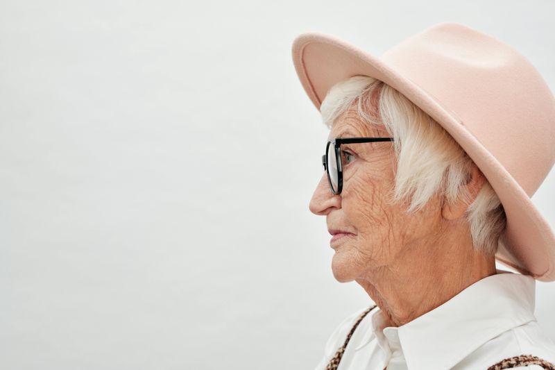 Signature Simplicity in Personal Style