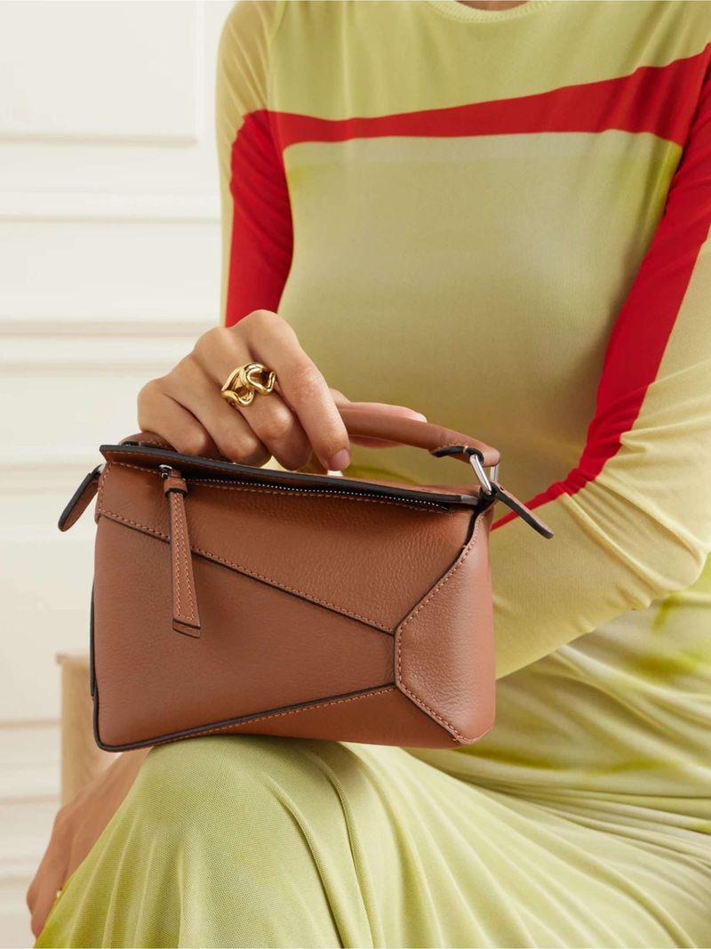 The Loewe Puzzle Bag