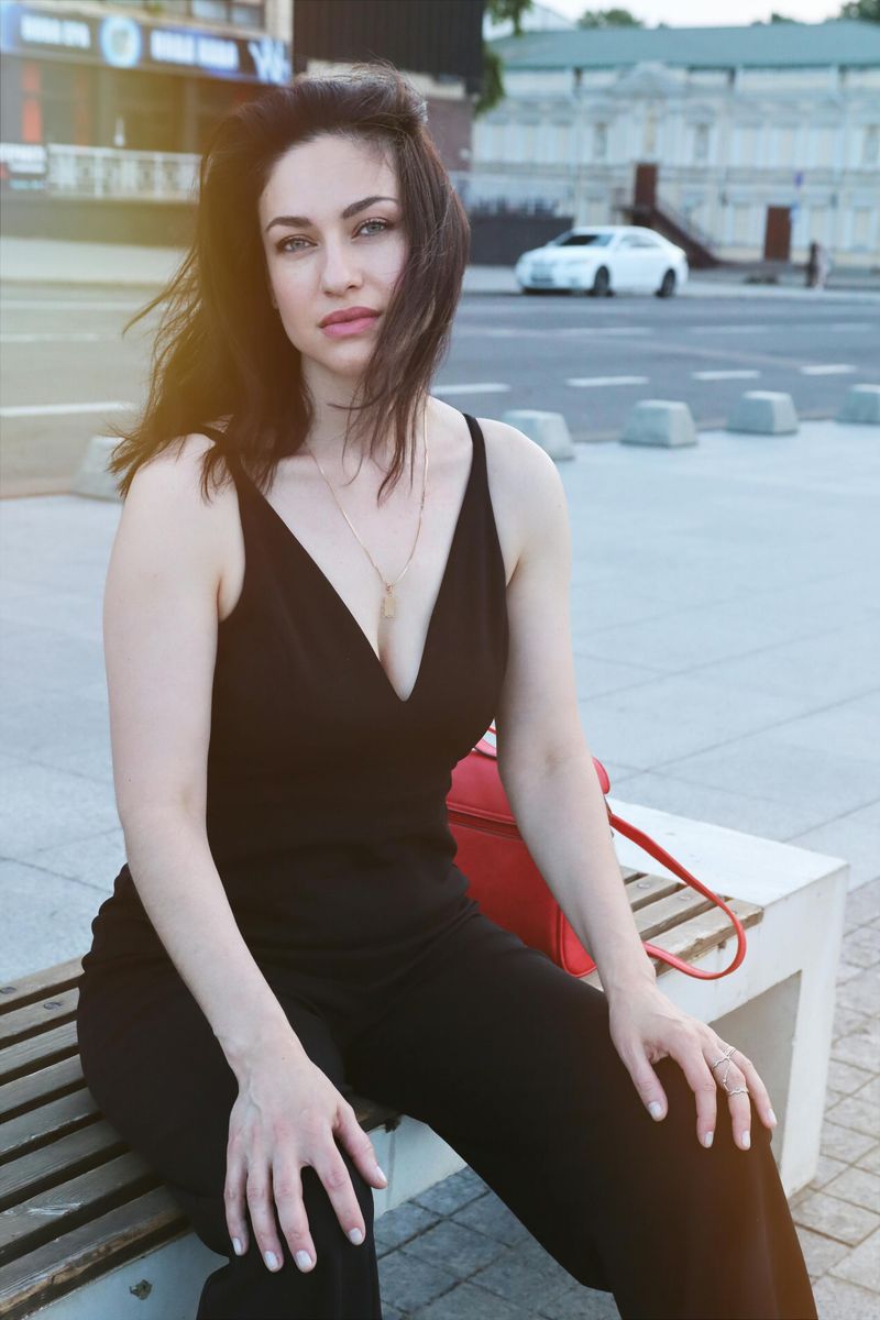 Use V-Necklines