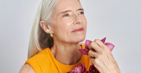 11 Makeup Trends Women Over 50 Are Finally Leaving Behind