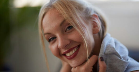 11 Things Women Overthink About Their Appearance—That Men Barely Register