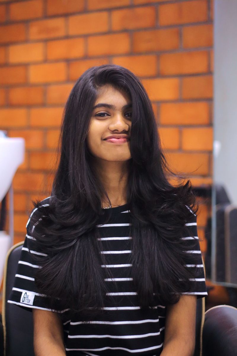 Choosing a Cut That's Too Long for Your Face Shape